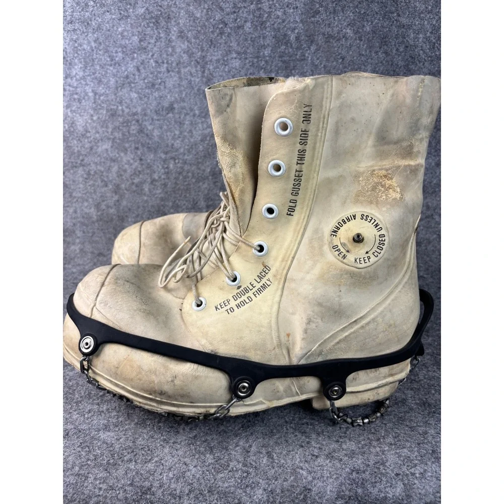 Vintage US Military Mickey Mouse Boots Mens 11XW White Extreme Cold Weather